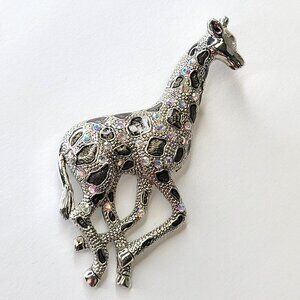 Silvertone Giraffe Brooch or Pendant